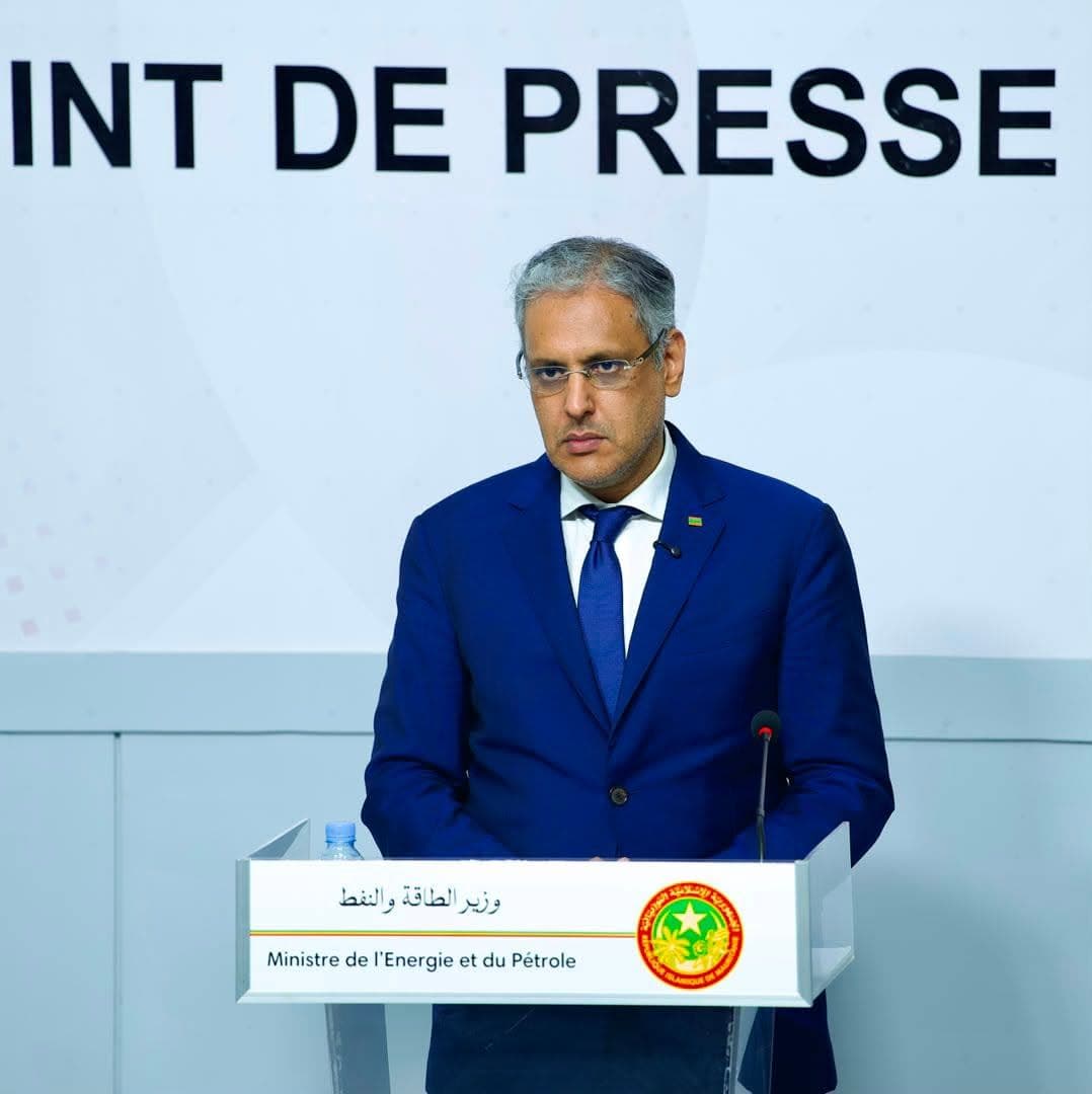 وزير الطاقة: مسؤولية حادث مستودعات الوقود تقع على الشركة المنفذة ولن نستلم أي منشأة لا تستوفي المعايير